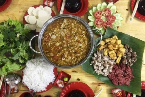 Quán Ăn Lẩu Phố Cổ