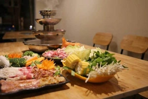 Quán Ăn Lẩu Tháp Takai