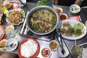 Quán Ăn Lẩu Vận Hảo