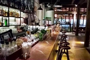 Quán Ăn Layla - Eatery & Bar