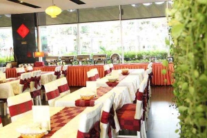 Le Bistro Coffee & Restaurant - Becamex Hotel