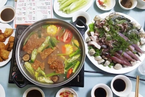 Lê Vân - Cơm Bình Dân & Lẩu