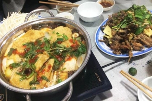 Quán Ăn Lee Tống - Lẩu Gà & Lẩu Ếch
