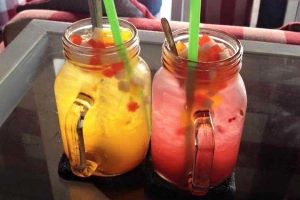 Les Bon Cafe