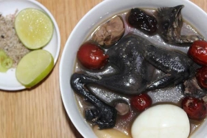 Quán Ăn Liên Hương - Gà Ác & Óc Heo Tiềm Thuốc Bắc