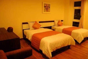 Little Hanoi Hotel - 30 Ấu Triệu