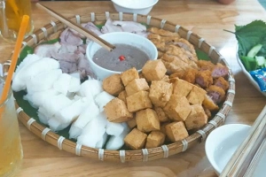 Quán Ăn Little Saigon - Bún Đậu Mẹt