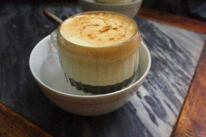 Living Well - Bakery & Cafe
