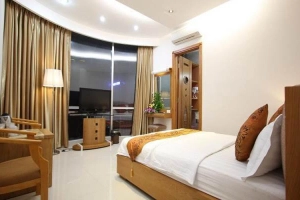 Long Nam Hotel - Trần Hưng Đạo
