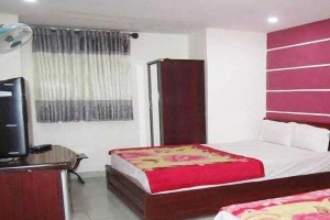 Long Vương Hotel