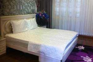 Louis Hotel - Quán Sứ