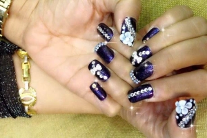 Luminous Nails
