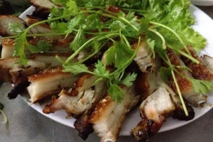 Quán Ăn Lương Gia Quán - Heo Tộc