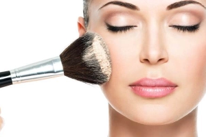 Lyn Makeup Store