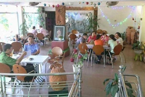 M & Tôi Cafe