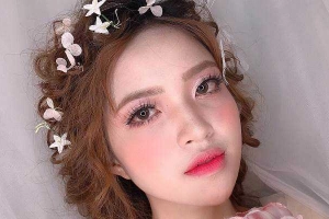 Makeup Anna Trần