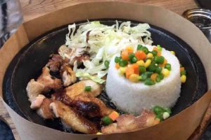 Quán Ăn Mama Xốt - Cơm Chiên & Bò Bít Tết