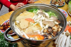 Quán Ăn Mạnh Tiến - Lẩu & Nướng