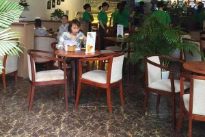 Mano Cafe