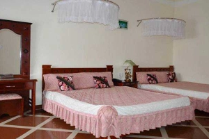 Mặt Trời Đỏ Hotel