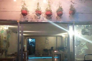 Mét Tám Cafe - Đường D1