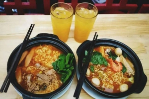 Quán Ăn Mì Cay Naga - Hoa Phượng