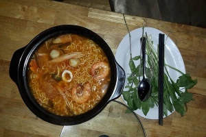 Quán Ăn Mì Cay NaGa - Nguyễn Cửu Đàm