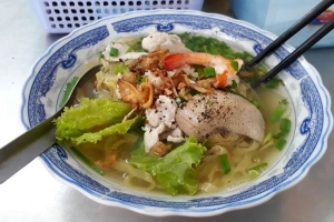 Quán Ăn Mì Chấn Phong