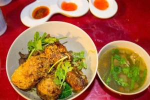 Quán Ăn Mì Gà Cay Da Giòn - Tôn Đản