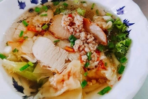 Quán Ăn Mì Hoành Thánh - Chợ Hóc Môn