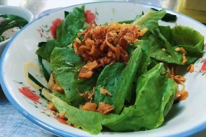 Quán Ăn Mì Phục Hưng - Cách Mạng Tháng 8