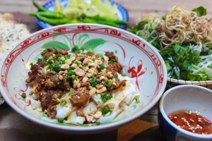 Quán Ăn Mì Quảng Bà Mua - Ngô Quyền