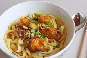Quán Ăn Mì Quảng Bà Tỉnh