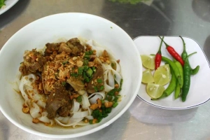 Quán Ăn Mì Quảng Bé Liên