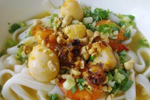 Quán Ăn Mì Quảng Cô Hường