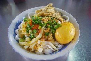 Quán Ăn Mì Quảng Cô Tuyết