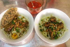 Quán Ăn Mì Quảng Gà Ta, Tôm & Thịt
