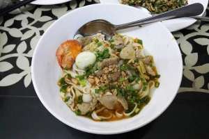 Quán Ăn Mì Quảng Lan - Thoại Ngọc Hầu