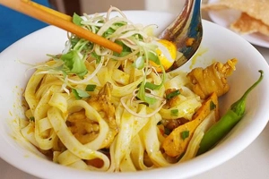 Quán Ăn Mì Quảng Trung Tâm - Nguyễn Thị Thập