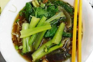Quán Ăn Mì Vịt Tiềm Phong Ký - Lý Thường Kiệt