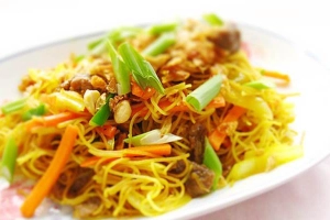 Quán Ăn Mì Nui Xào & Cơm Xào Đêm - Nguyễn Phúc Nguyên