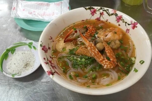 Quán Ăn Minh Dung - Bánh Canh Ghẹ Cà Mau