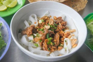 Quán Ăn Món Quảng Dì Bảy