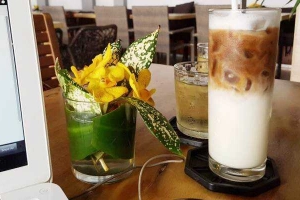 Moon Coffee - Phạm Đăng Giảng