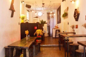 Moon Coffee & Tea - Cơm Trưa Văn Phòng