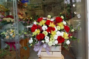 Moon Florist