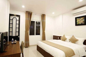 Moon & Sun Hostel