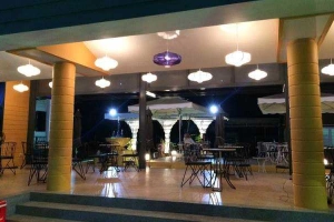 Mr. Owl Cafe