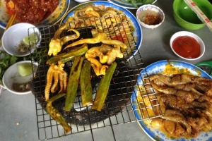 Quán Ăn Mực Nướng Chợ Cũ