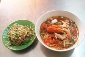 Quán Ăn Mỹ Linh - Mì Quảng & Món Huế